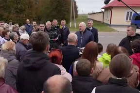 Лукашенко: «Что, у пенсионеров отобрать деньги? За второго ребенка платить?»