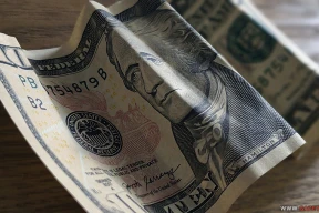 Цинизм недели. Почему «забота» Лукашенко о людях, которые не могут сдать старые доллары, вызывает вопросы